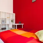 Rent a room of 72 m² in Milan