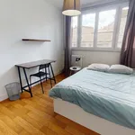 Appartement de 10 m² avec 5 chambre(s) en location à Saint-Étienne