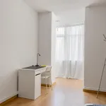 Rent 12 bedroom apartment in Lisbon