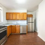 Rent 2 bedroom apartment of 960 m² in Bronx