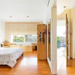 Rent 4 bedroom house of 263 m² in Barcelona