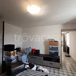 Affitto 4 camera appartamento di 85 m² in Asti