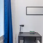 Rent 8 bedroom apartment in Granada