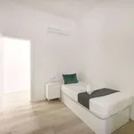 Rent a room in lisbon