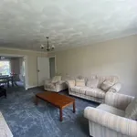 Rent 3 bedroom flat in Brighton