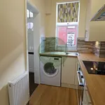 Rent 1 bedroom house in Leeds