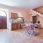 Rent 5 bedroom house of 220 m² in Spoleto