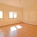 Apartamento de 3 Assoalhadas com parqueamento