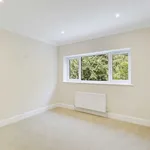 Rent 4 bedroom flat in South East England