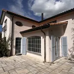 Rent 4 bedroom house of 173 m² in Corserey