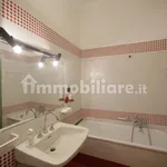 Rent 5 bedroom apartment of 215 m² in Genoa