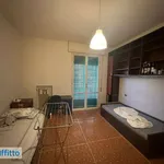 Affitto 3 camera appartamento di 80 m² in Bologna