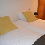 Rent 4 bedroom house in Porto