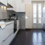 Rent 5 bedroom apartment in Milan