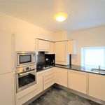 Rent 2 bedroom flat in London