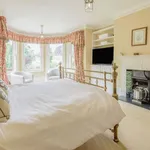 Rent 5 bedroom apartment in South East England