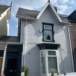 Rent 4 bedroom house in North East England