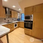 Rent 2 bedroom flat in Aberdeen