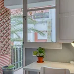 Rent a room of 80 m² in valencia