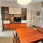 Rent 5 bedroom apartment of 100 m² in Taranto