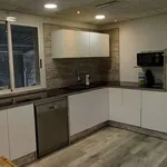 Rent a room of 160 m² in zaragoza