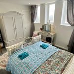 Rent 2 bedroom flat in Yorkshire And The Humber