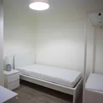 Rent a room in lisbon