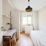 Rent 4 bedroom apartment in Lisbon