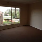 Rent 1 bedroom apartment in Roodepoort