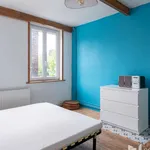 Maison de 167 m² avec 5 chambre(s) en location à Lille