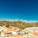 Alquilo 4 dormitorio casa de 140 m² en Canillas de Albaida