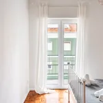 Rent 3 bedroom apartment of 84 m² in Lisbon