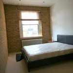 Rent 2 bedroom apartment in London