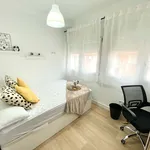 Rent a room of 85 m² in Getafe