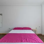 Rent a room of 160 m² in valencia