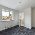 Rent 3 bedroom flat in West Midlands