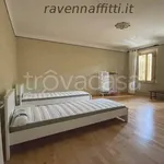 Affitto 4 camera appartamento di 130 m² in Ravenna