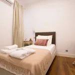 Rent a room in lisbon