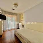 Rent 2 bedroom apartment of 50 m² in Naples