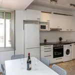 Rent 5 bedroom apartment in Barcelona