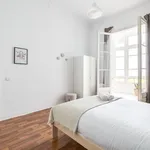 Rent 2 bedroom apartment of 15 m² in Barcelona