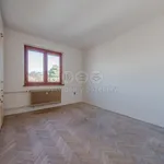 Pronajměte si 3 ložnic/e byt o rozloze 60 m² v Valašské Meziříčí