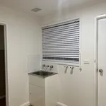 Rent 3 bedroom house in Dandenong