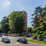 Rent 4 bedroom house of 185 m² in Milano