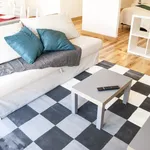 Rent 1 bedroom apartment of 50 m² in Lisbon