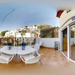 Rent 3 bedroom apartment of 861 m² in Alicante