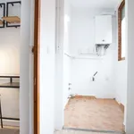 Rent a room of 80 m² in madrid