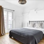 Rent 1 bedroom apartment of 44 m² in paris