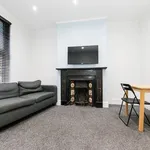 Rent 4 bedroom house in Leeds