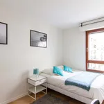 Rent a room of 104 m² in Rueil-Malmaison